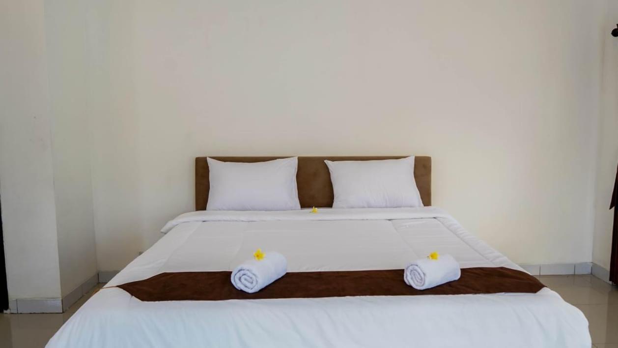 Hotel Pondok Putri Batukaras Luaran gambar