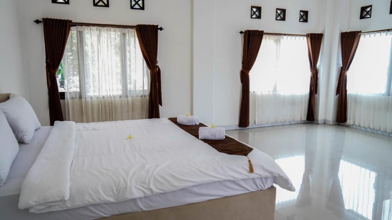 Hotel Pondok Putri Batukaras Luaran gambar