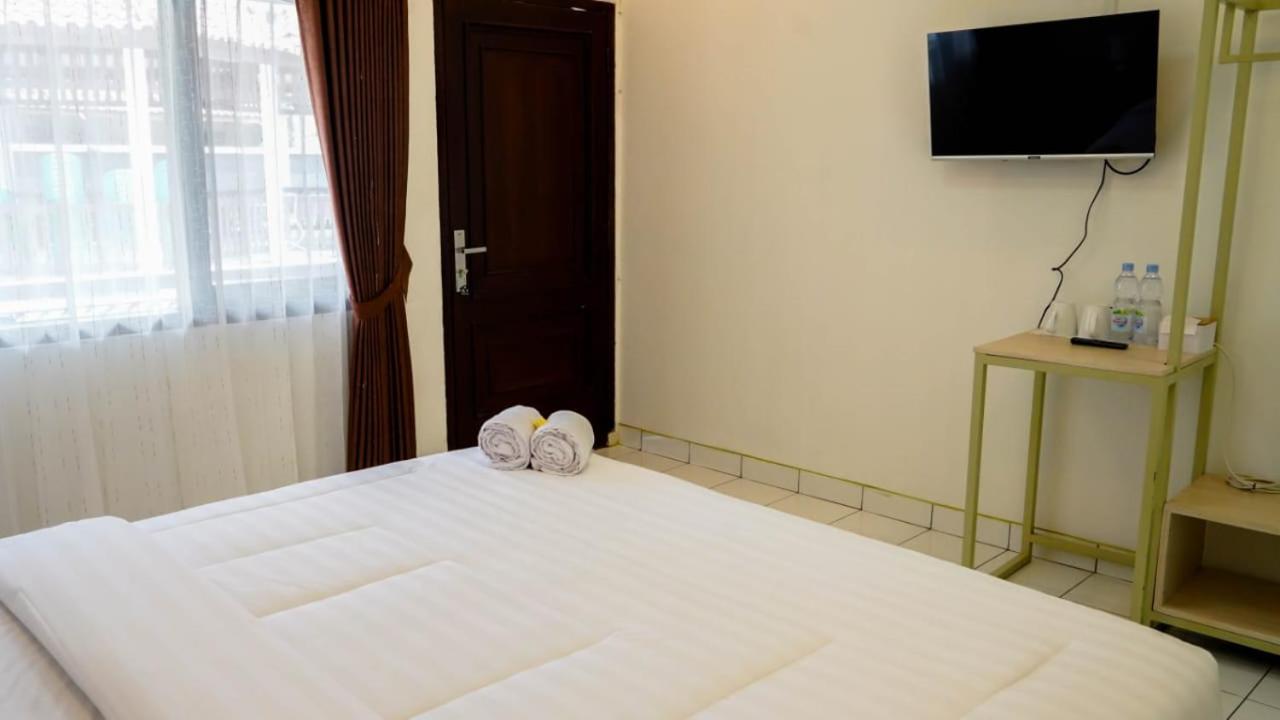 Hotel Pondok Putri Batukaras Luaran gambar